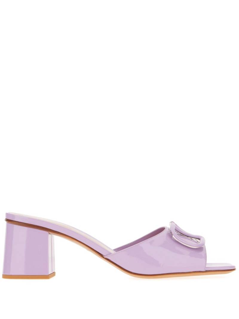 Valentino Garavani Vlogo mules - Purple von Valentino Garavani