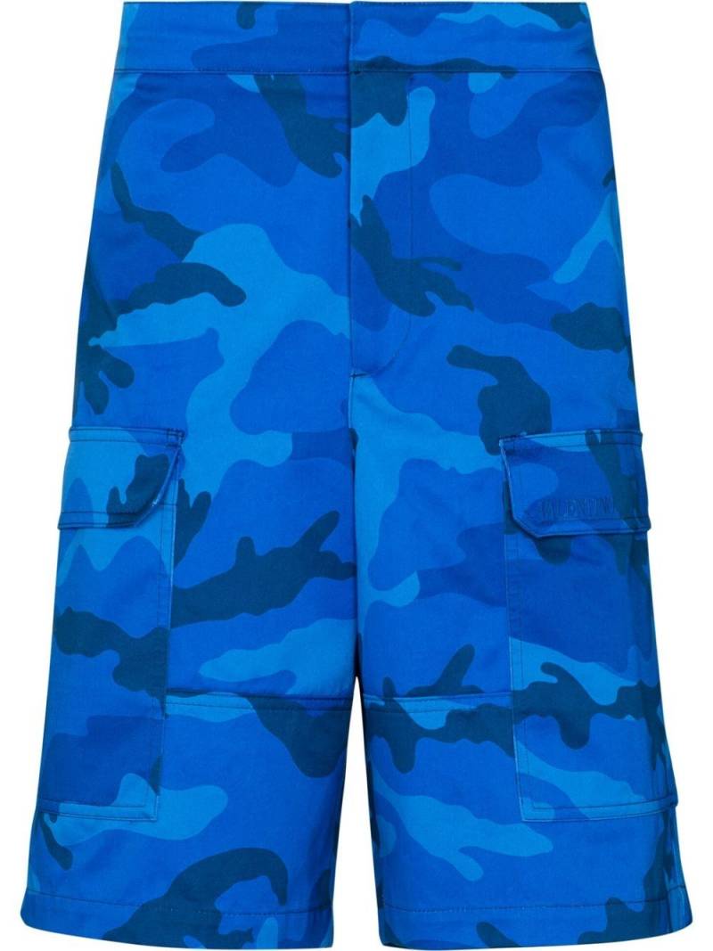 Valentino Garavani camouflage-print cargo shorts - Blue von Valentino Garavani