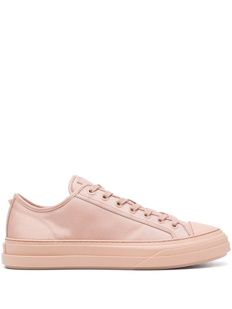 Valentino Garavani logo-patch lace-up sneakers - Pink von Valentino Garavani