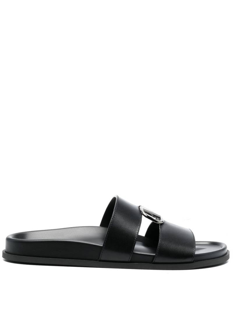 Valentino Garavani logo-plaque calf leather sandals - Black von Valentino Garavani