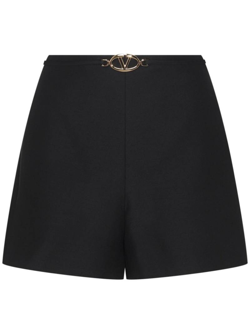 Valentino Garavani logo-plaque shorts - Black von Valentino Garavani