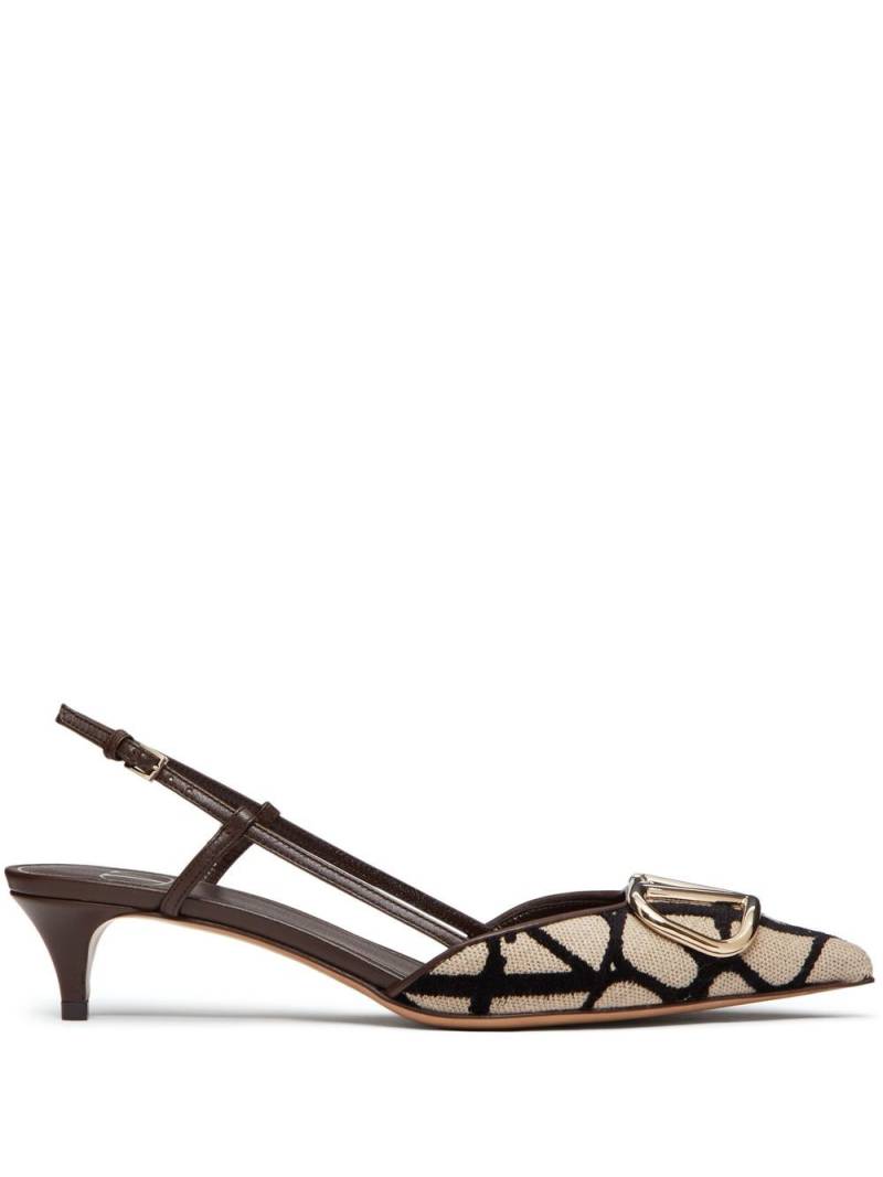 Valentino Garavani logo plaque slingback pumps - Neutrals von Valentino Garavani