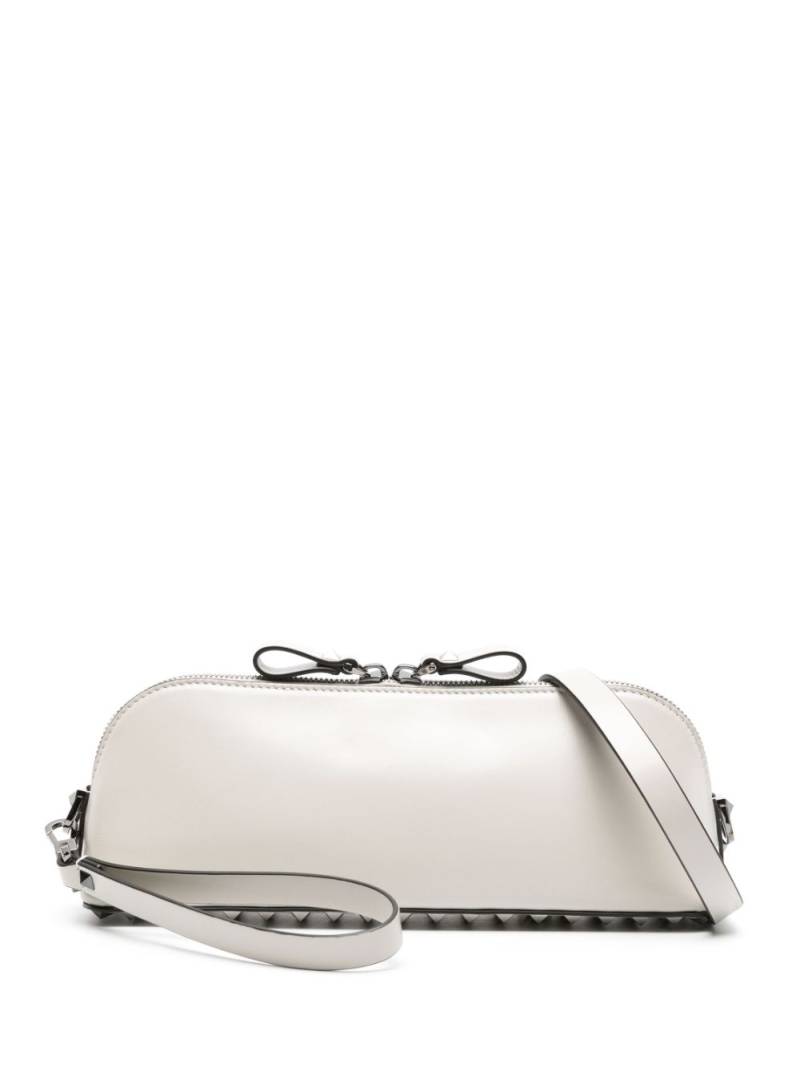 Valentino Garavani rockstud-detail leather clutch bag - Grey von Valentino Garavani