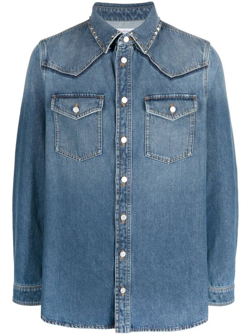 Valentino Garavani Rockstud layer-design denim shirt - Blue von Valentino Garavani