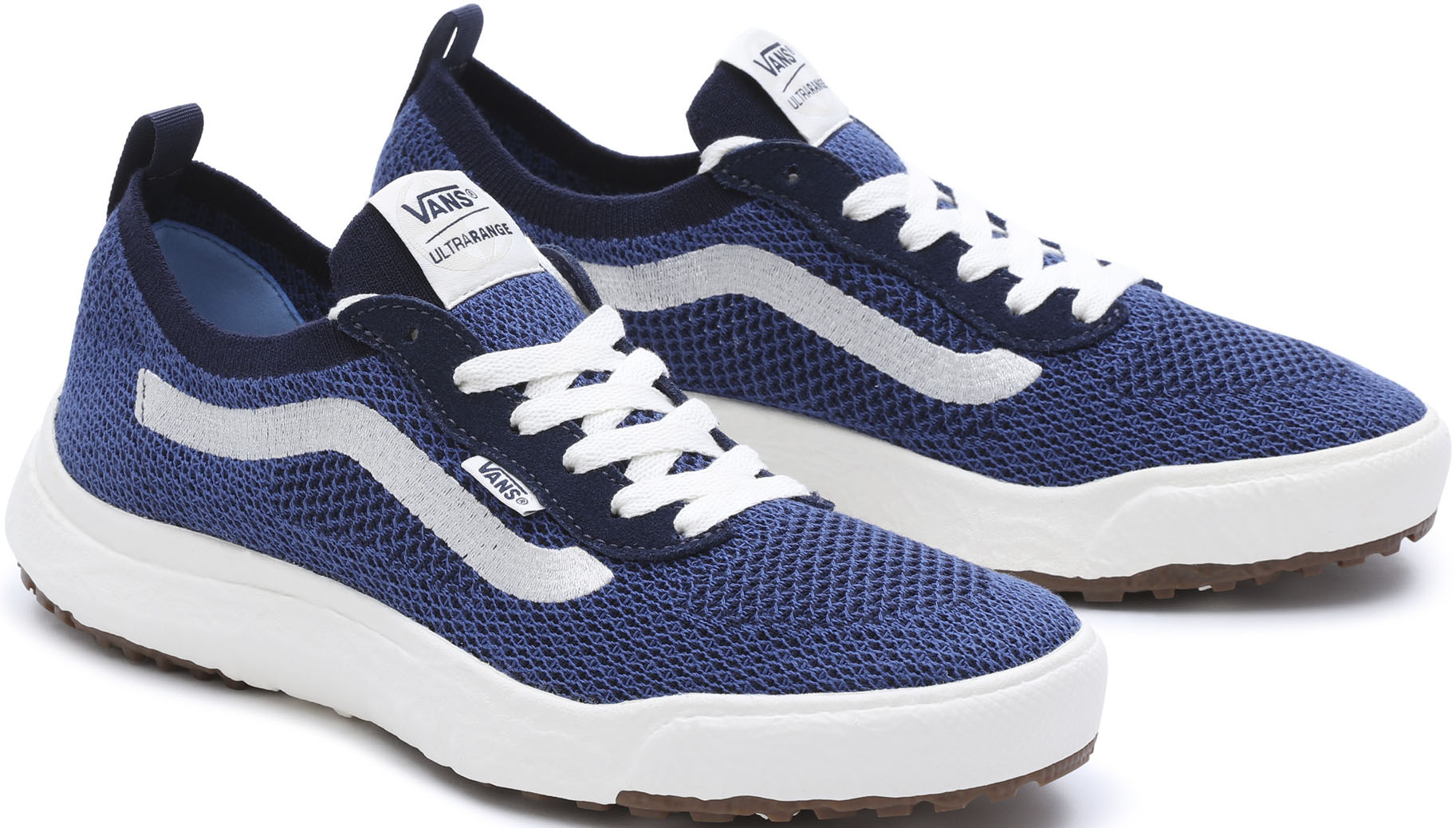 Vans Sneaker »UltraRange VR3«, mit kontrastfarbenem Logobadge an der Ferse von Vans