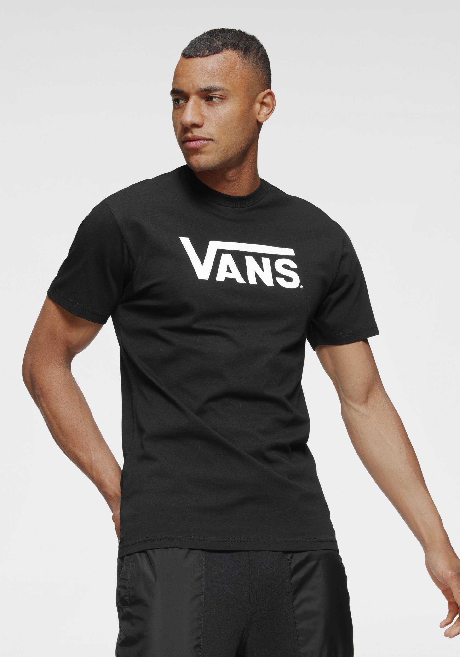 Vans T-Shirt »MN VANS CLASSIC«, Basic T-Shirt mit grossem Logoprint Vans T-Shirt »MN VANS CLASSIC«, Basic T-Shirt mit grossem Logoprint von Vans