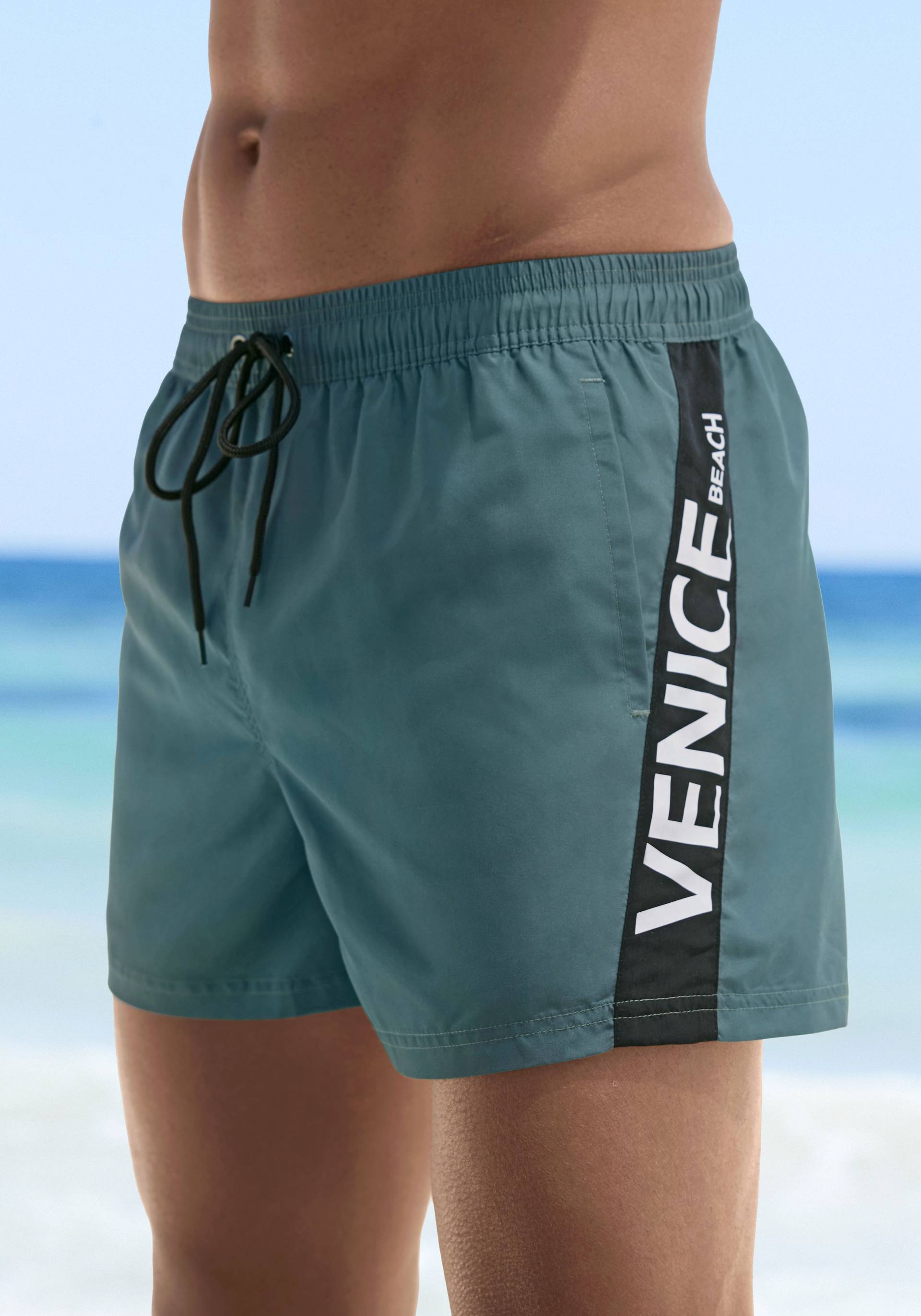 Venice Beach Badeshorts, mit grossem Markenschriftzug von Venice Beach