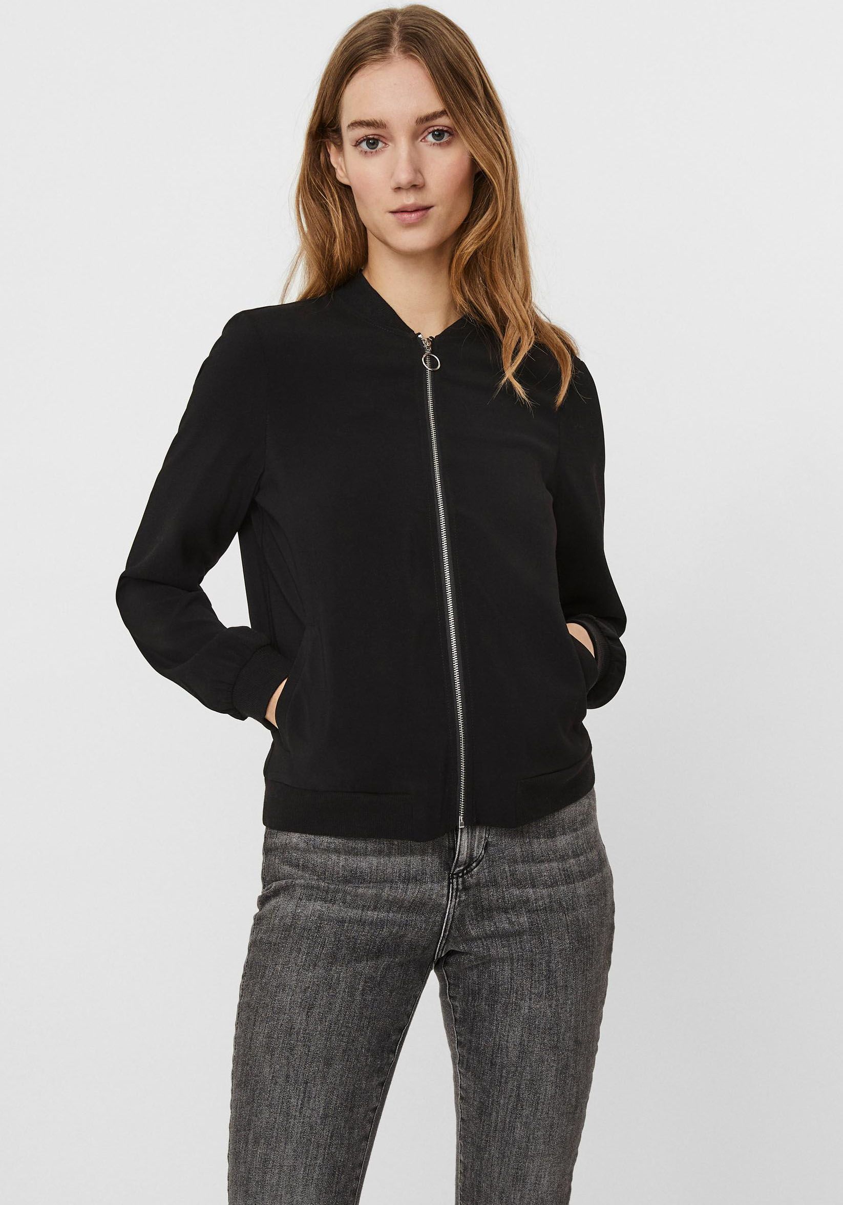 Vero Moda Bomberjacke »VMCOCO L/S BOMBER«, in modisch kurzer Form Vero Moda Bomberjacke »VMCOCO L/S BOMBER«, in modisch kurzer Form von Vero Moda