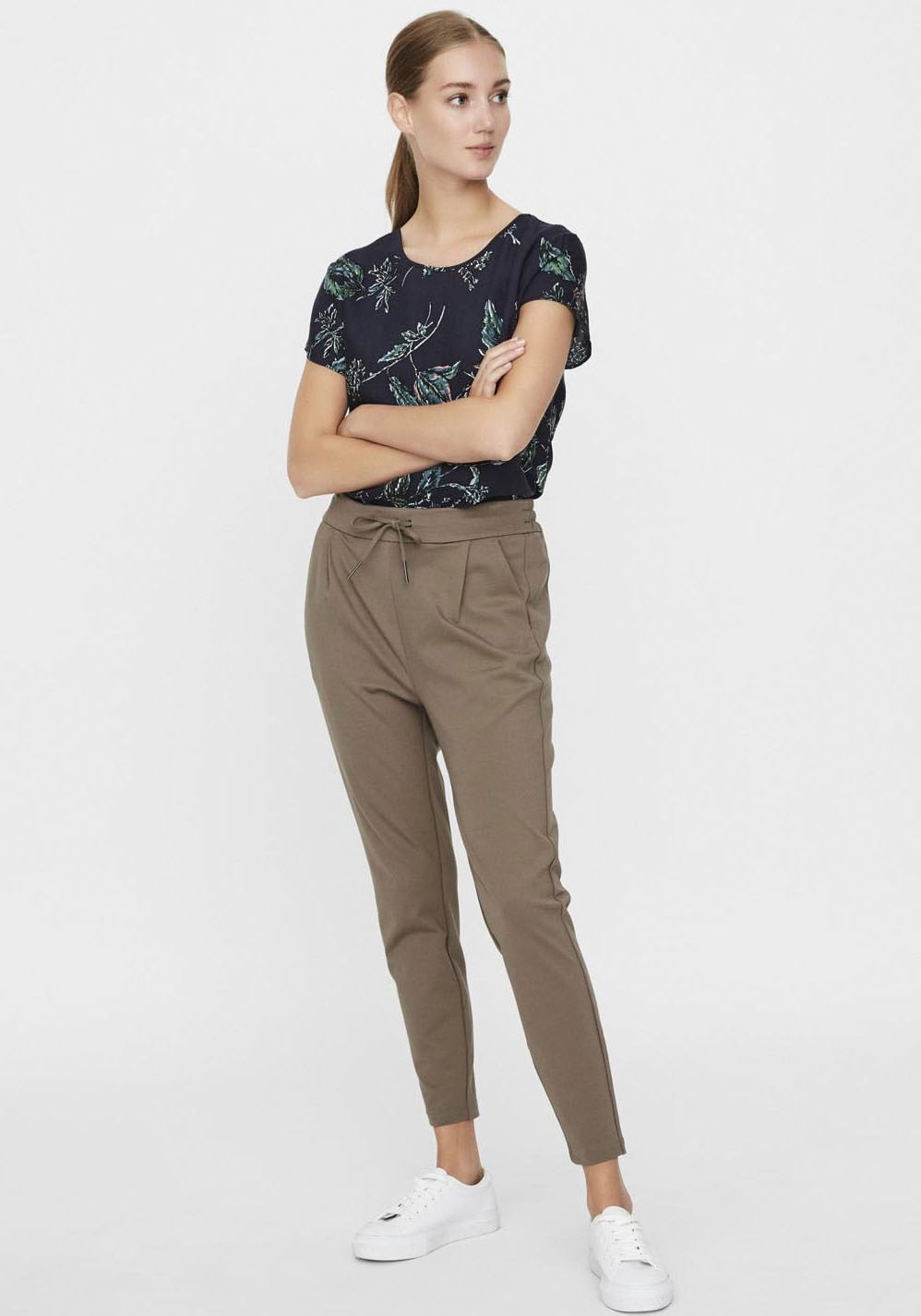 Vero Moda Jogger Pants »VMEVA MR LOOSE STRING PANT GA NOOS«, hinten mit elastischem Bündchen von Vero Moda