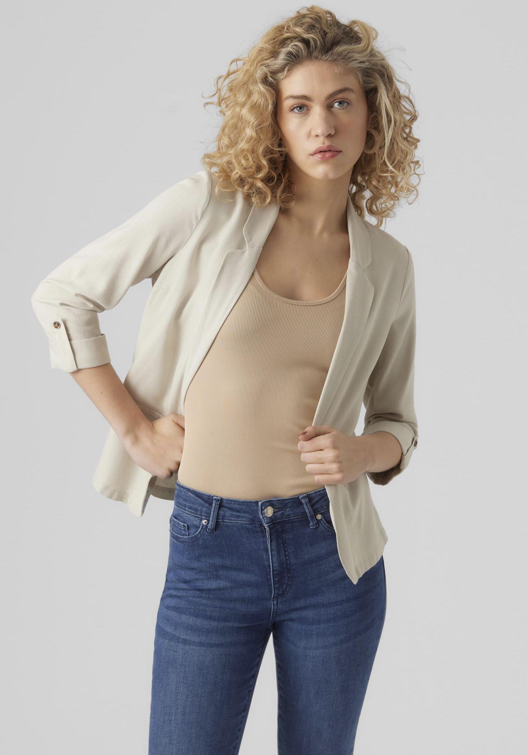 Vero Moda Kurzblazer »VMJESMILO 3/4 LOOSE BLAZER WVN GA NOOS«, mit Leinen Vero Moda Kurzblazer »VMJESMILO 3/4 LOOSE BLAZER WVN GA NOOS«, mit Leinen von Vero Moda