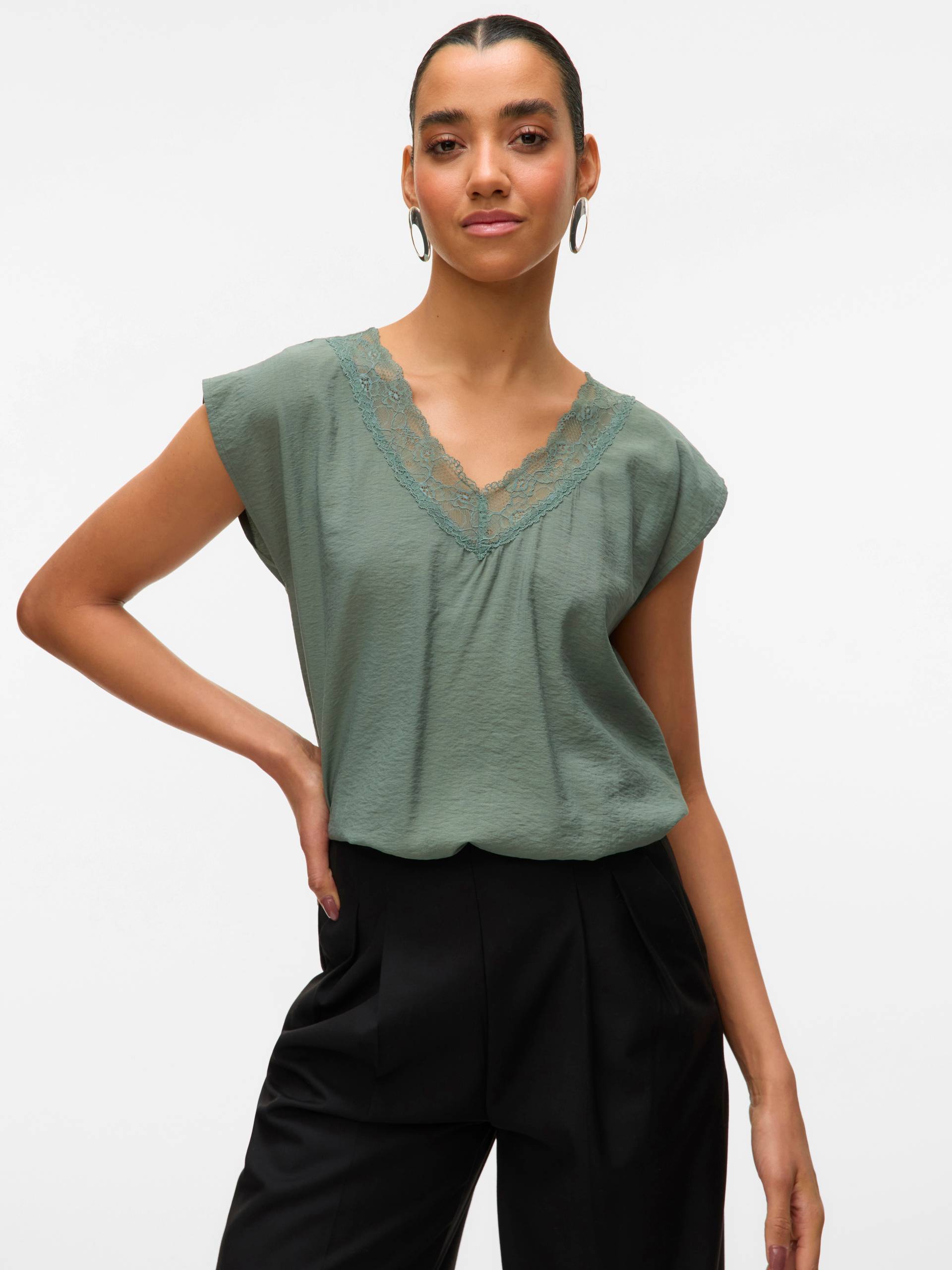 Vero Moda Spitzentop »VMSAFA SL V-NECK LACE TOP WVN GA NOOS« von Vero Moda