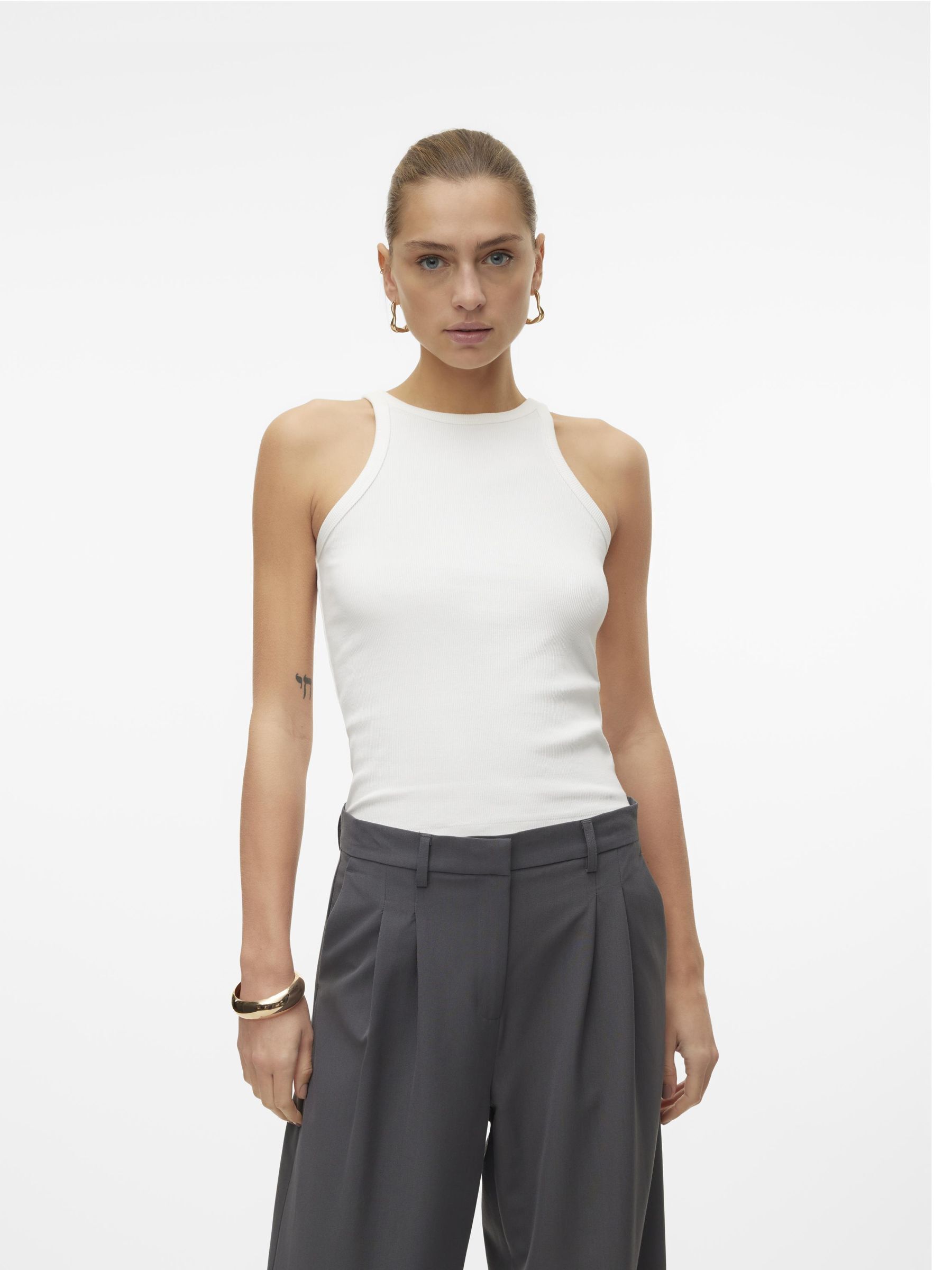 Vero Moda Tanktop »VMCHLOE SHORT TANK TOP JRS NOOS« von Vero Moda