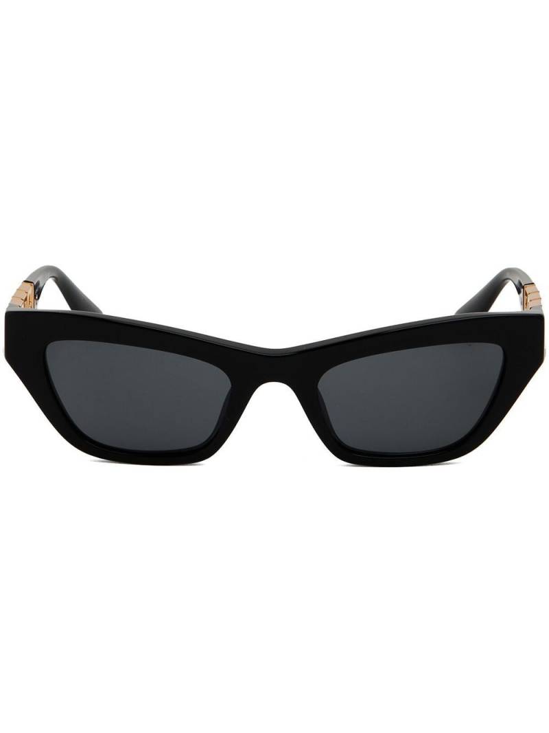 Versace Eyewear Greca-detail cat-eye sunglasses - Black von Versace Eyewear