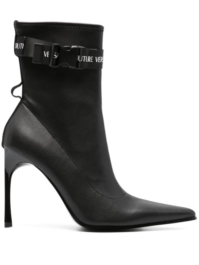 Versace Jeans Couture 105mm branded-strap ankle boots - Black von Versace Jeans Couture