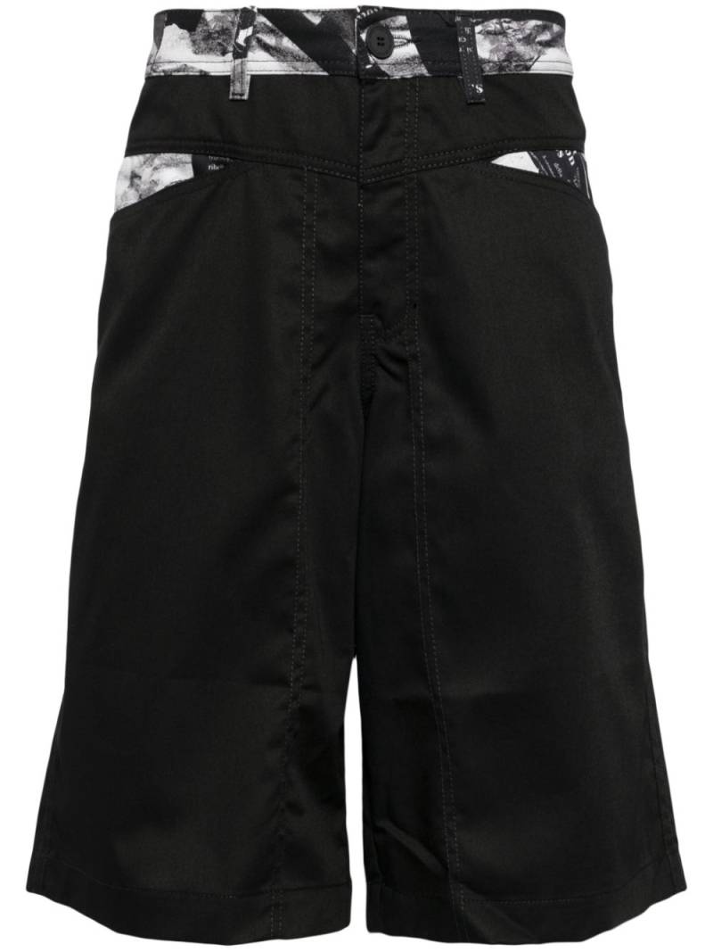 Versace Jeans Couture Magazine cotton shorts - Black von Versace Jeans Couture