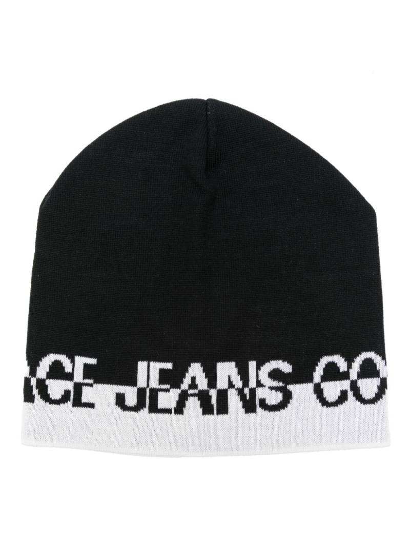 Versace Jeans Couture intarsia-logo knit beanie - Black von Versace Jeans Couture