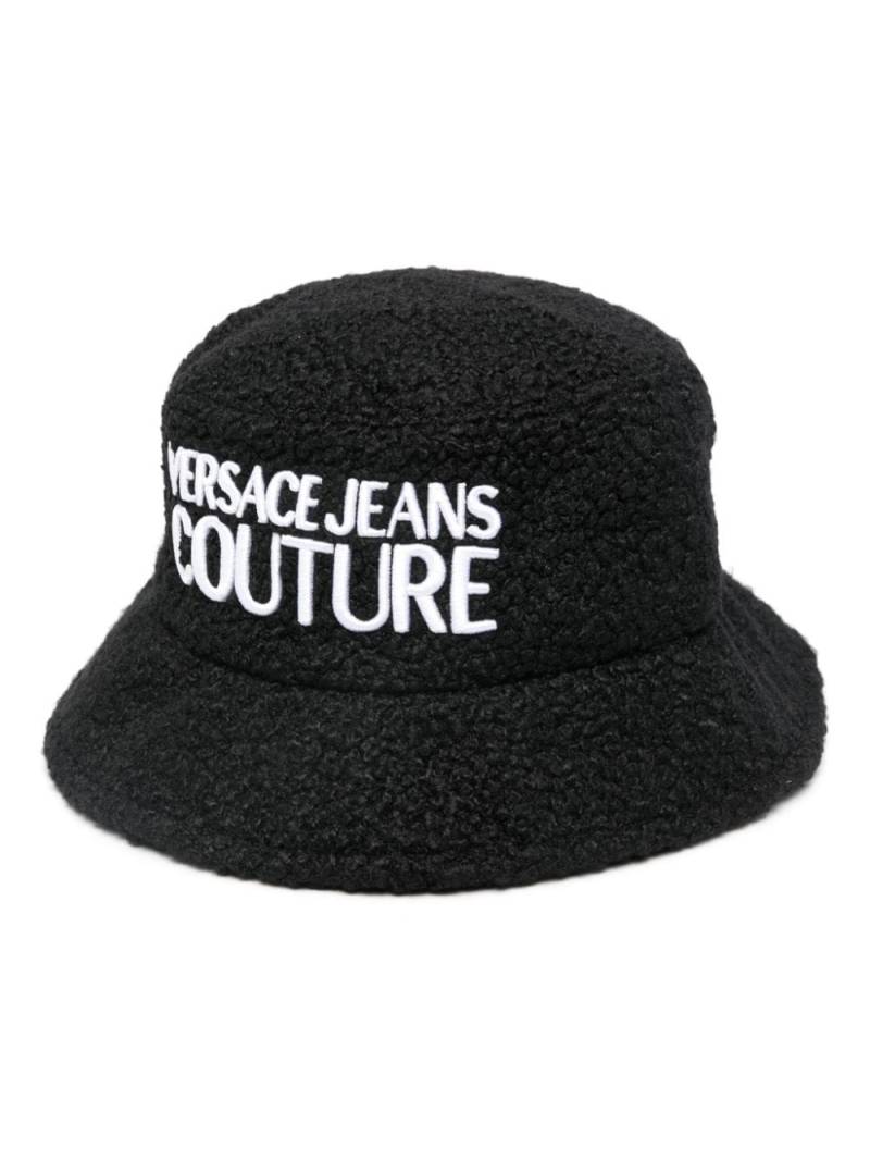 Versace Jeans Couture logo-embroidered bucket hat - Black von Versace Jeans Couture