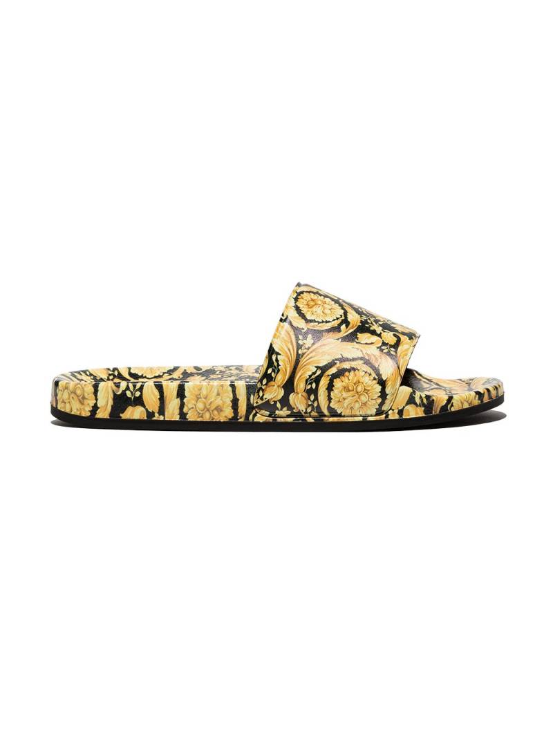 Versace Kids baroque-print flat slides - Black von Versace Kids