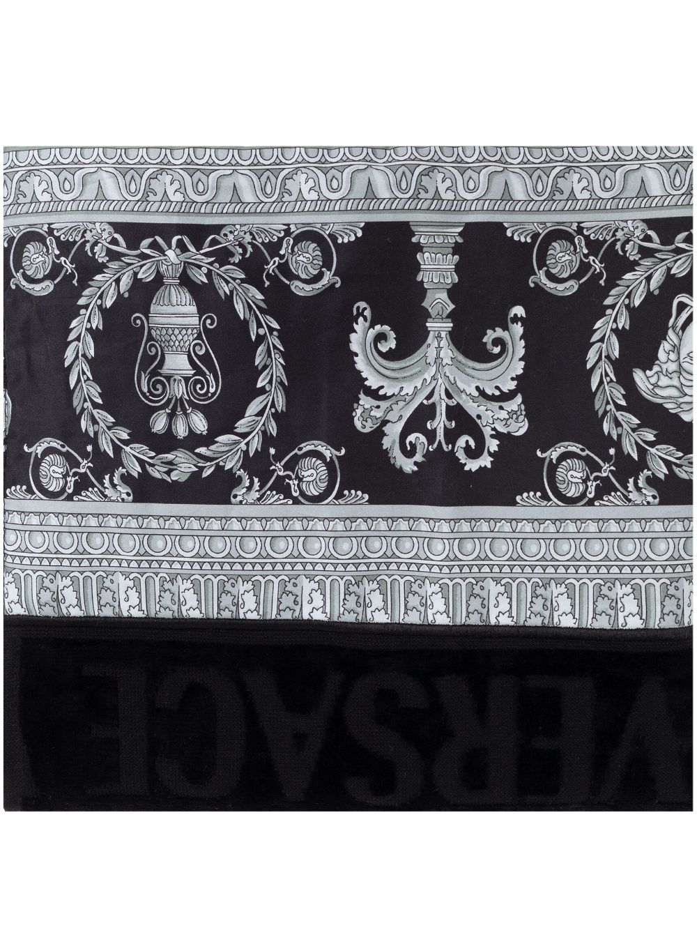 Versace Barocco hand towel (160cm x 100cm) - Black von Versace