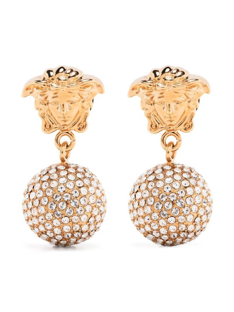 Versace Medusa crystal-embellished earrings - Gold von Versace