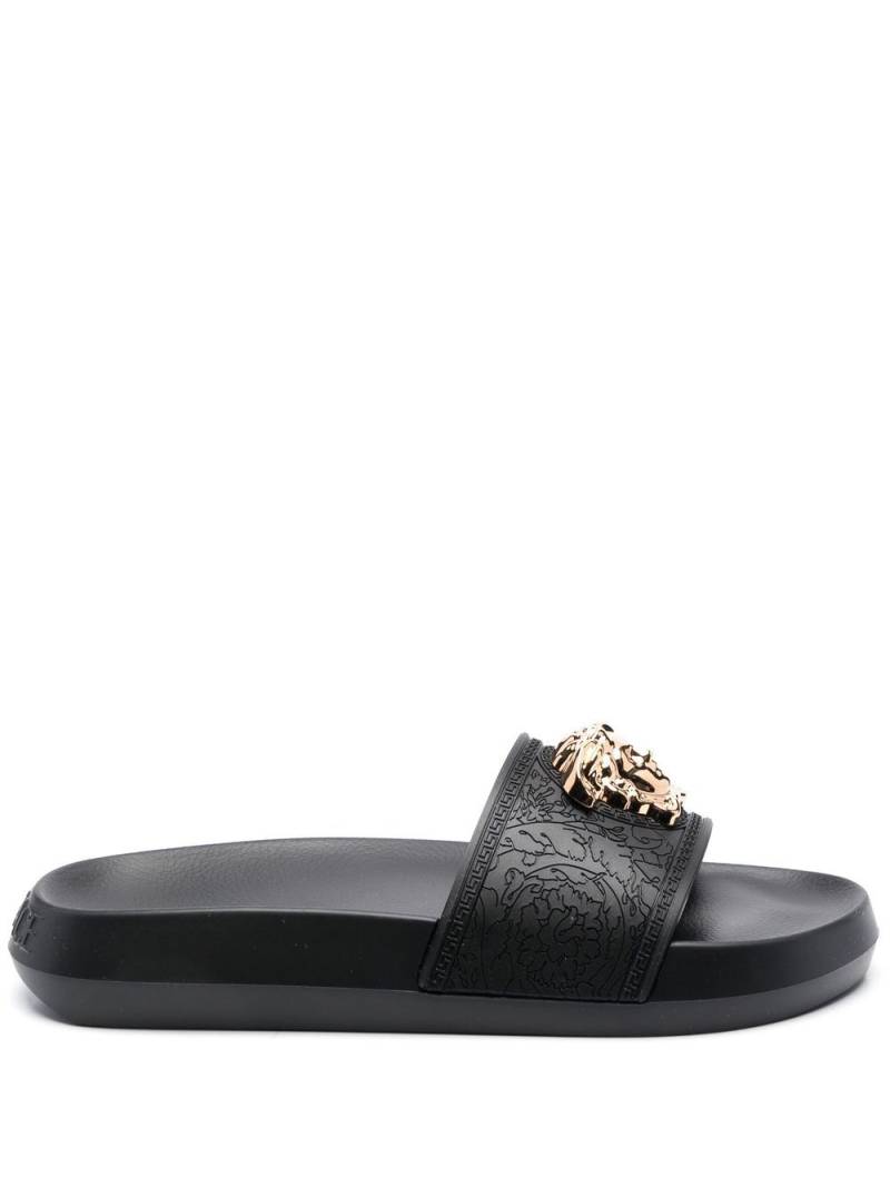 Versace Palazzo Medusa-plaque slides - Black von Versace