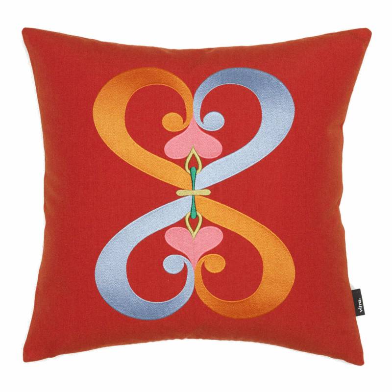 Embroidered Pillow Double Heart Kissen von Vitra