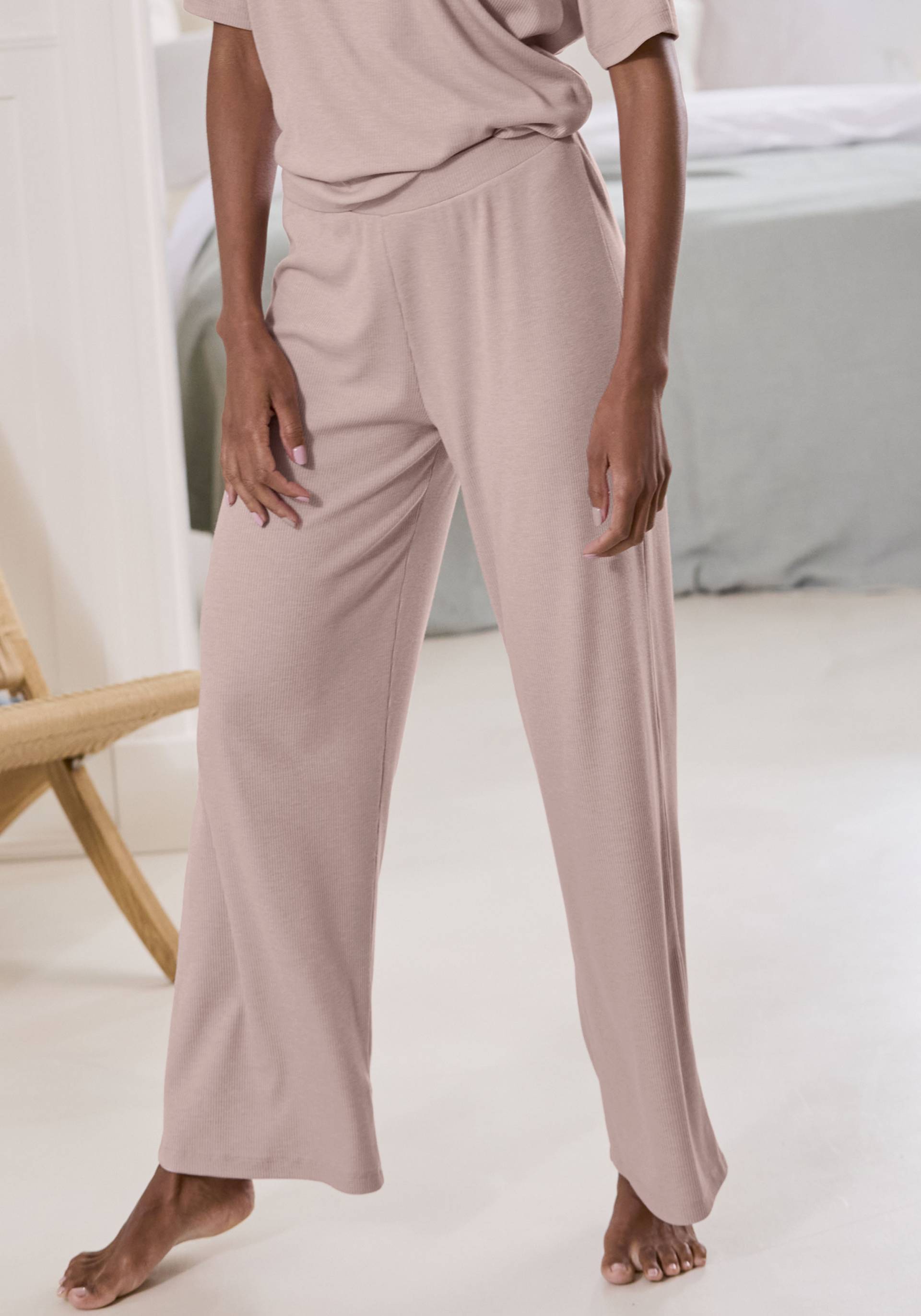 Vivance Dreams 7/8-Hose, in weicher Rippqualität Vivance Dreams 7/8-Hose, in weicher Rippqualität von Vivance Dreams