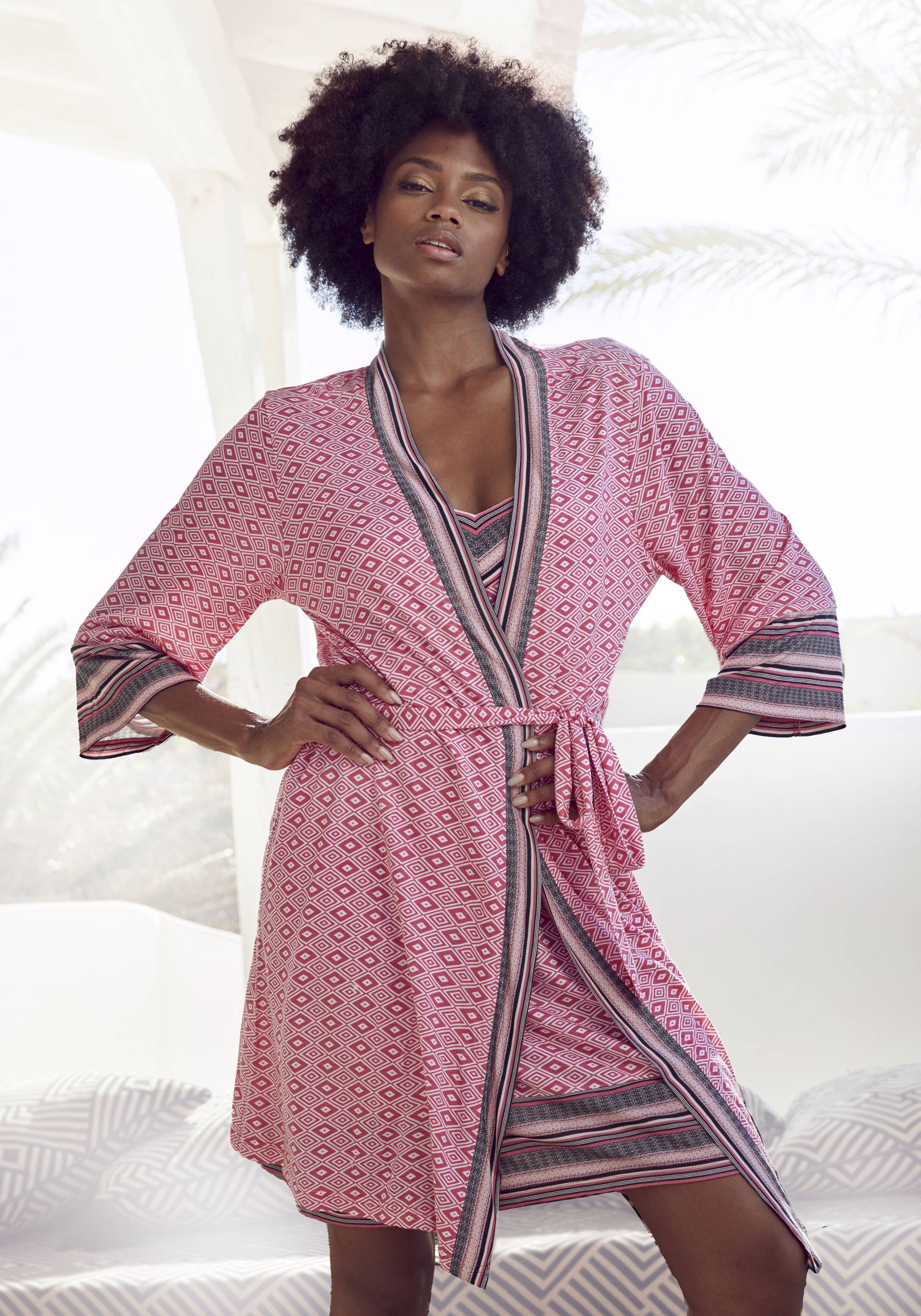 Vivance Dreams Kimono, in schönem Ethno-Design von Vivance Dreams