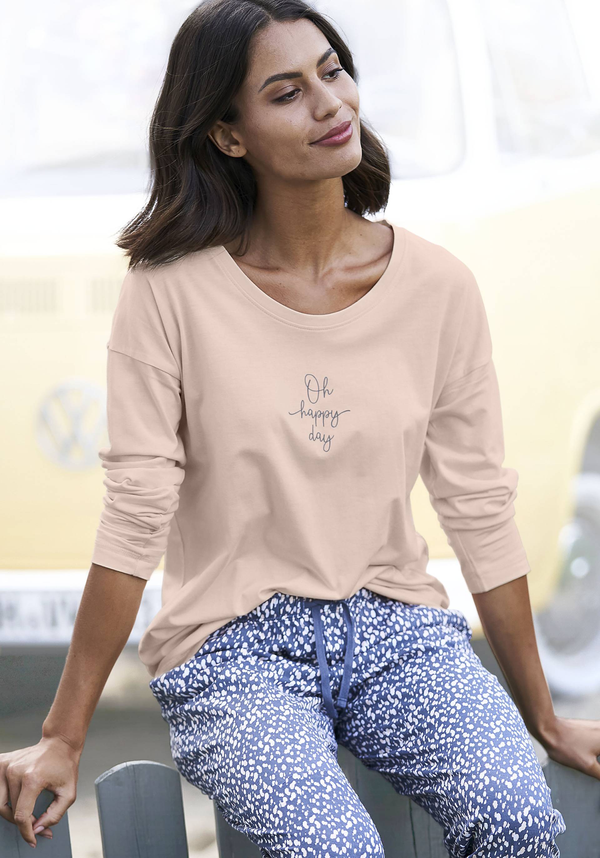 Vivance Dreams Pyjamaoberteil, mit Sommer-Statementdruck Vivance Dreams Pyjamaoberteil, mit Sommer-Statementdruck von Vivance Dreams