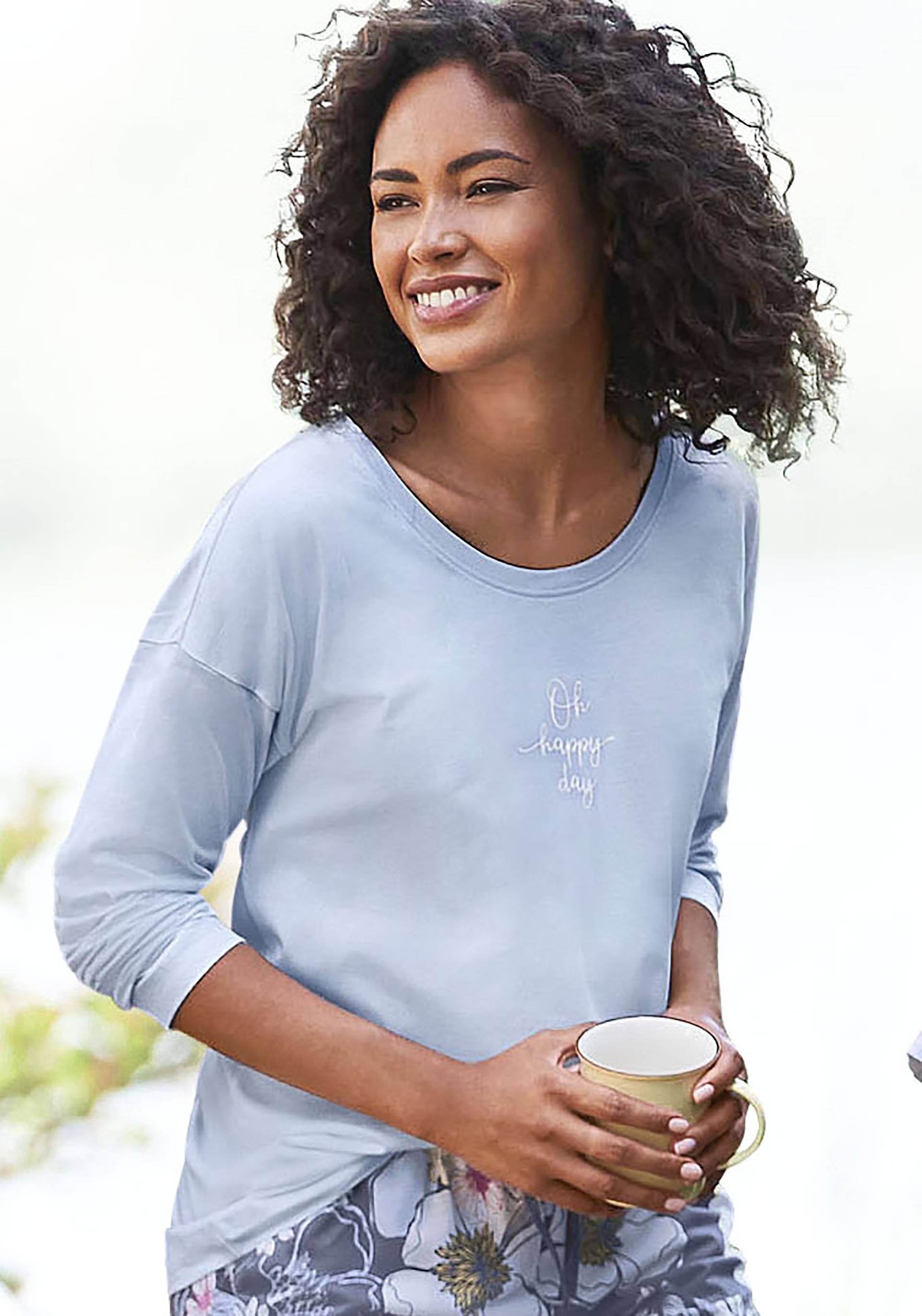 Vivance Dreams Pyjamaoberteil, mit Sommer-Statementdruck Vivance Dreams Pyjamaoberteil, mit Sommer-Statementdruck von Vivance Dreams