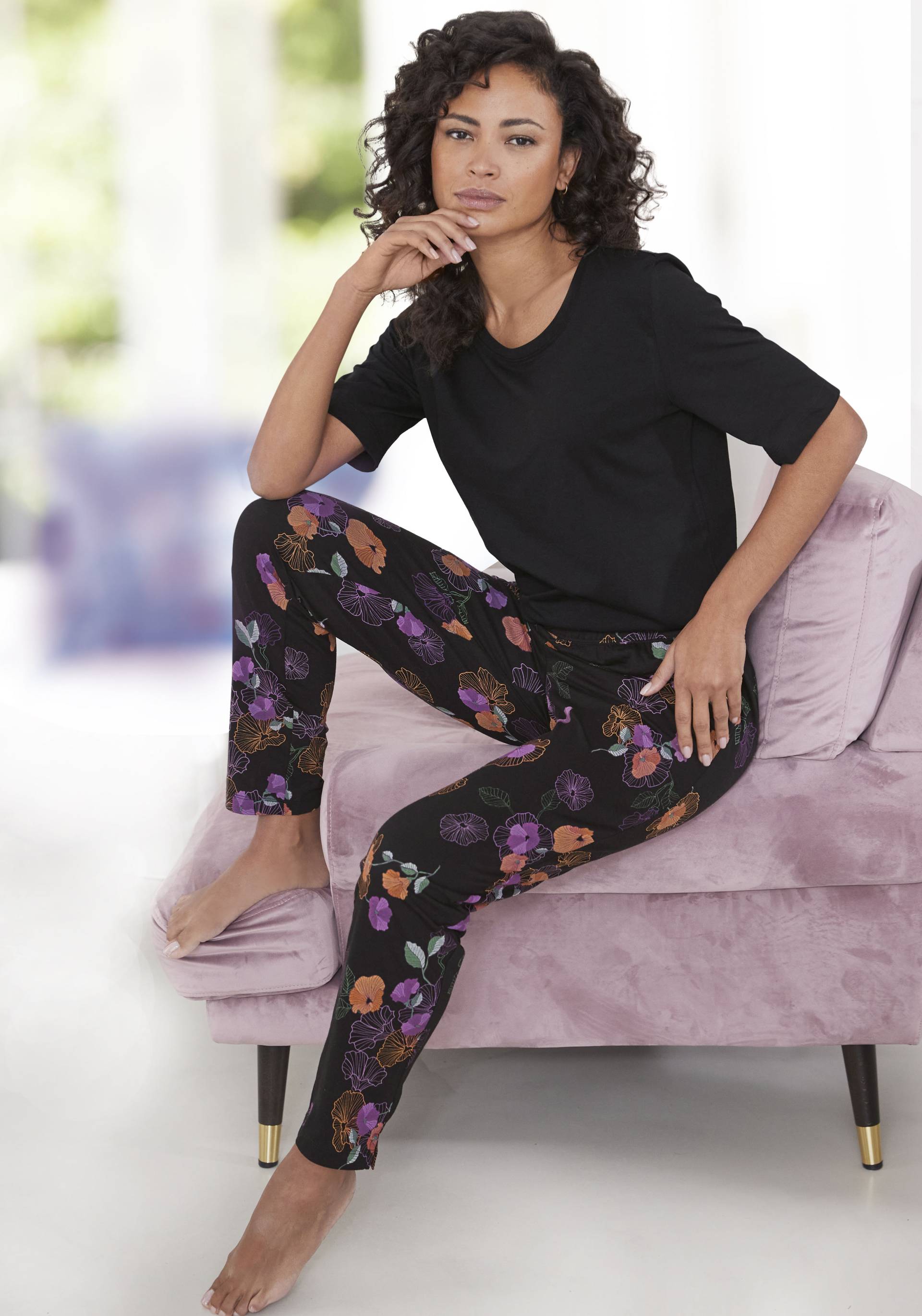 Vivance Dreams Pyjama, (2 tlg.), mit Blumen-Druck von Vivance Dreams