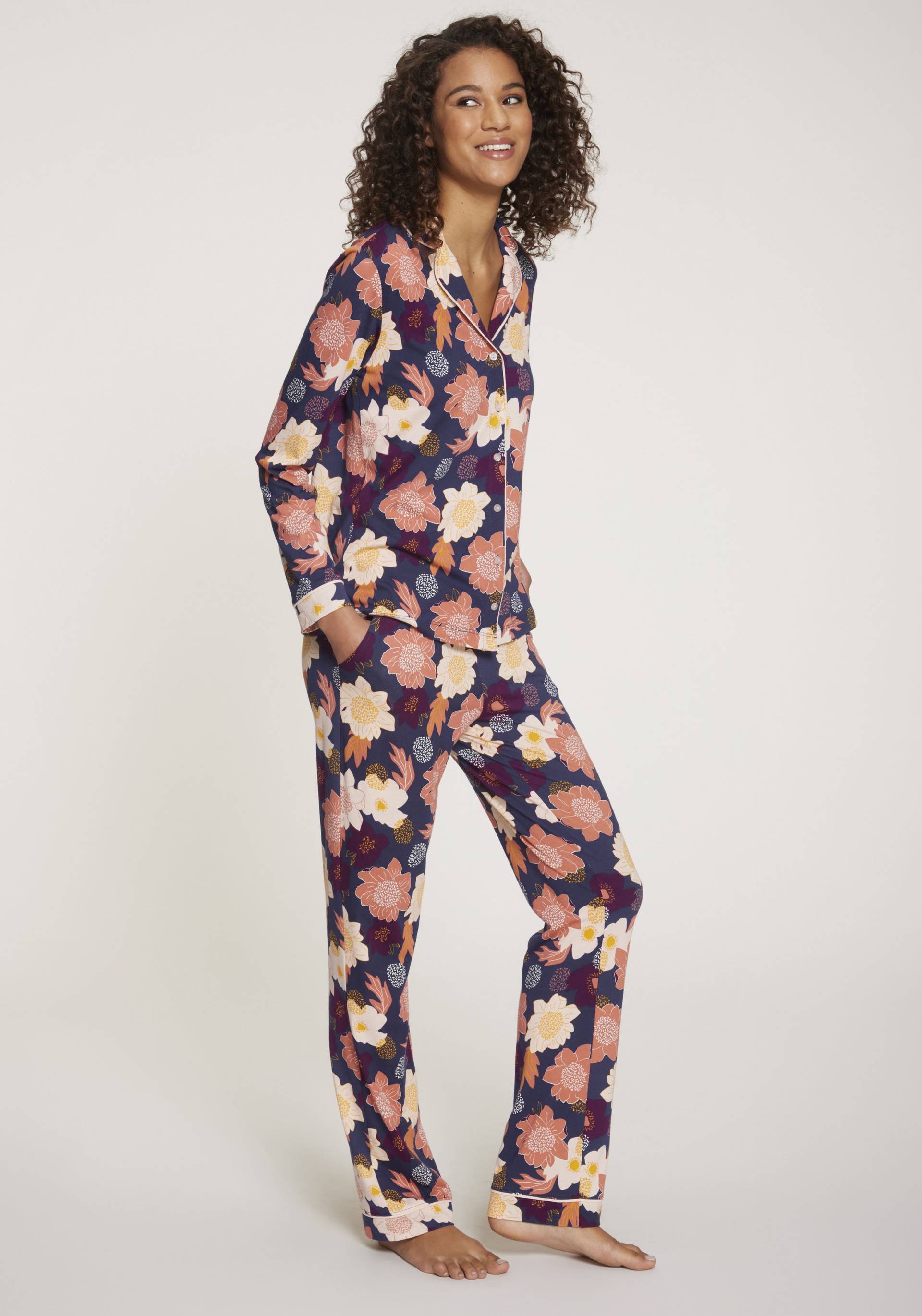 Vivance Dreams Pyjama, (2 tlg.), mit kreativen Mustern von Vivance Dreams