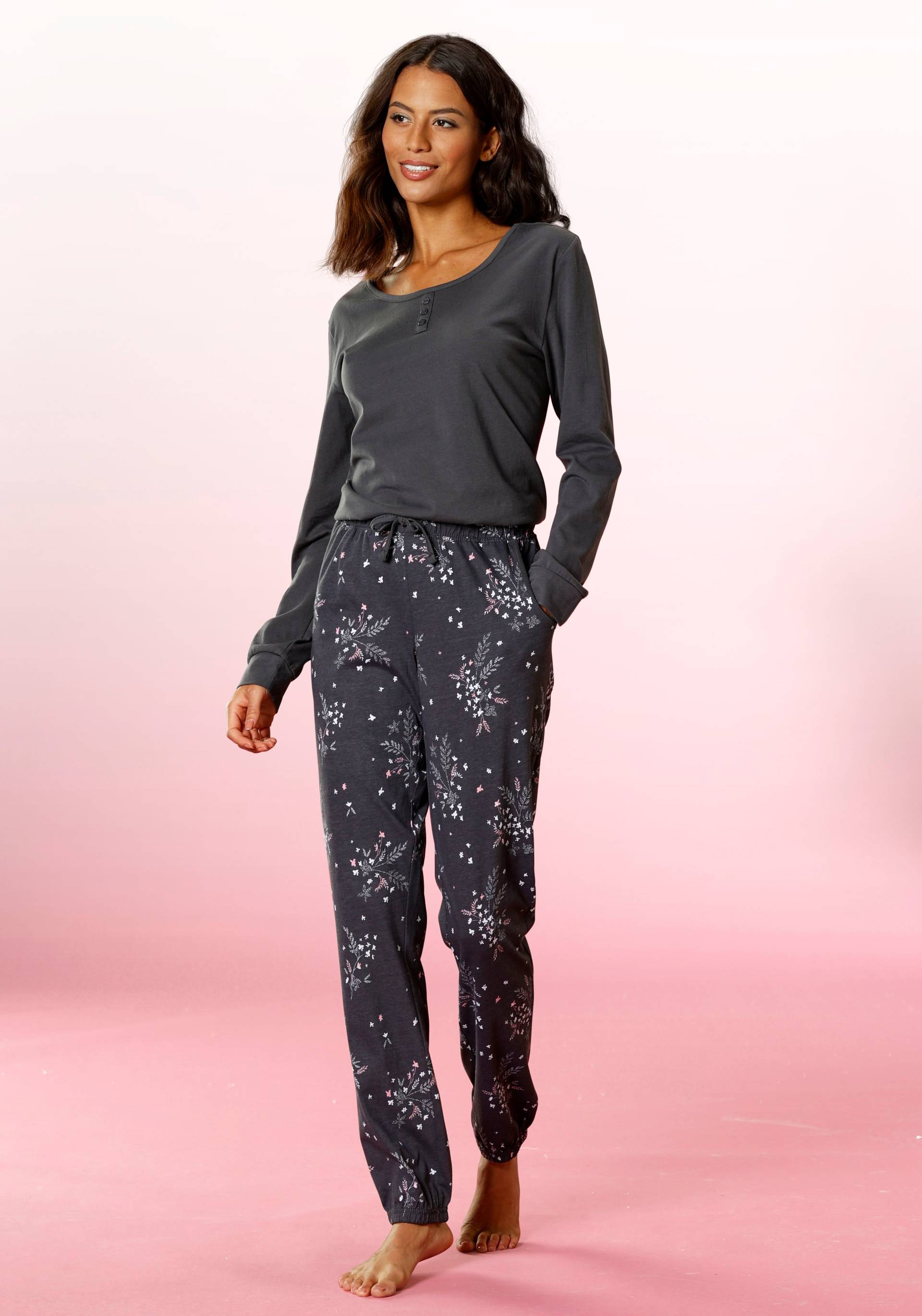 Vivance Dreams Pyjama, (2 tlg.), mit Hortensienmuster von Vivance Dreams