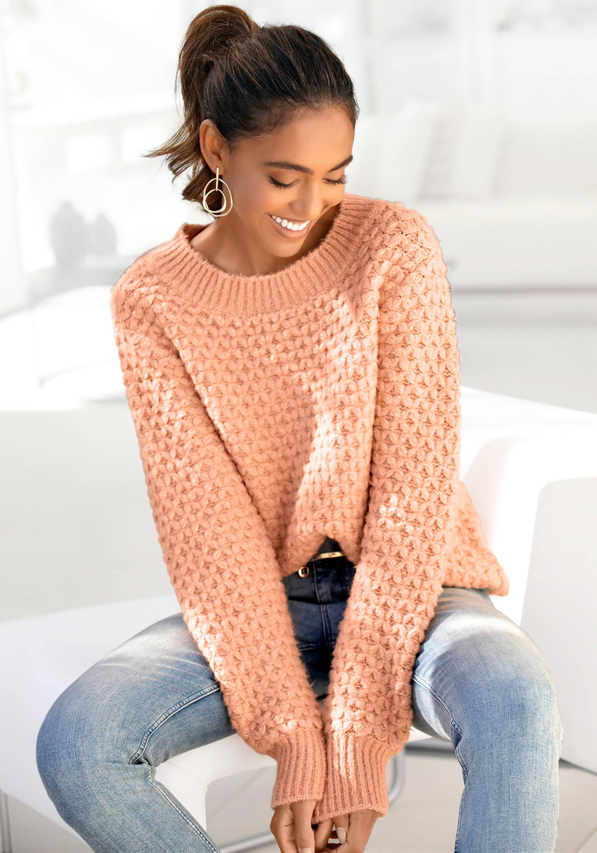 Vivance Rundhalspullover, mit besonderem Strickmuster, lockere Passform Vivance Rundhalspullover, mit besonderem Strickmuster, lockere Passform von Vivance