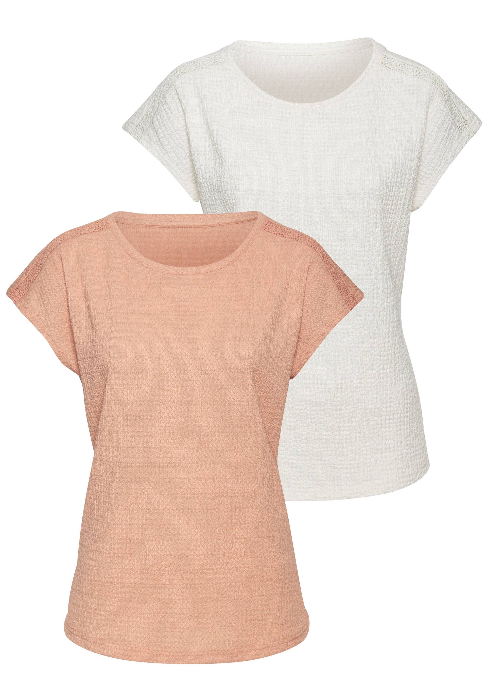 Vivance Kurzarmshirt »mit dekorativem Häkeleinsatz«, aus bügelfreier Crêpe-Qualität Vivance Kurzarmshirt »mit dekorativem Häkeleinsatz«, aus bügelfreier Crêpe-Qualität von Vivance