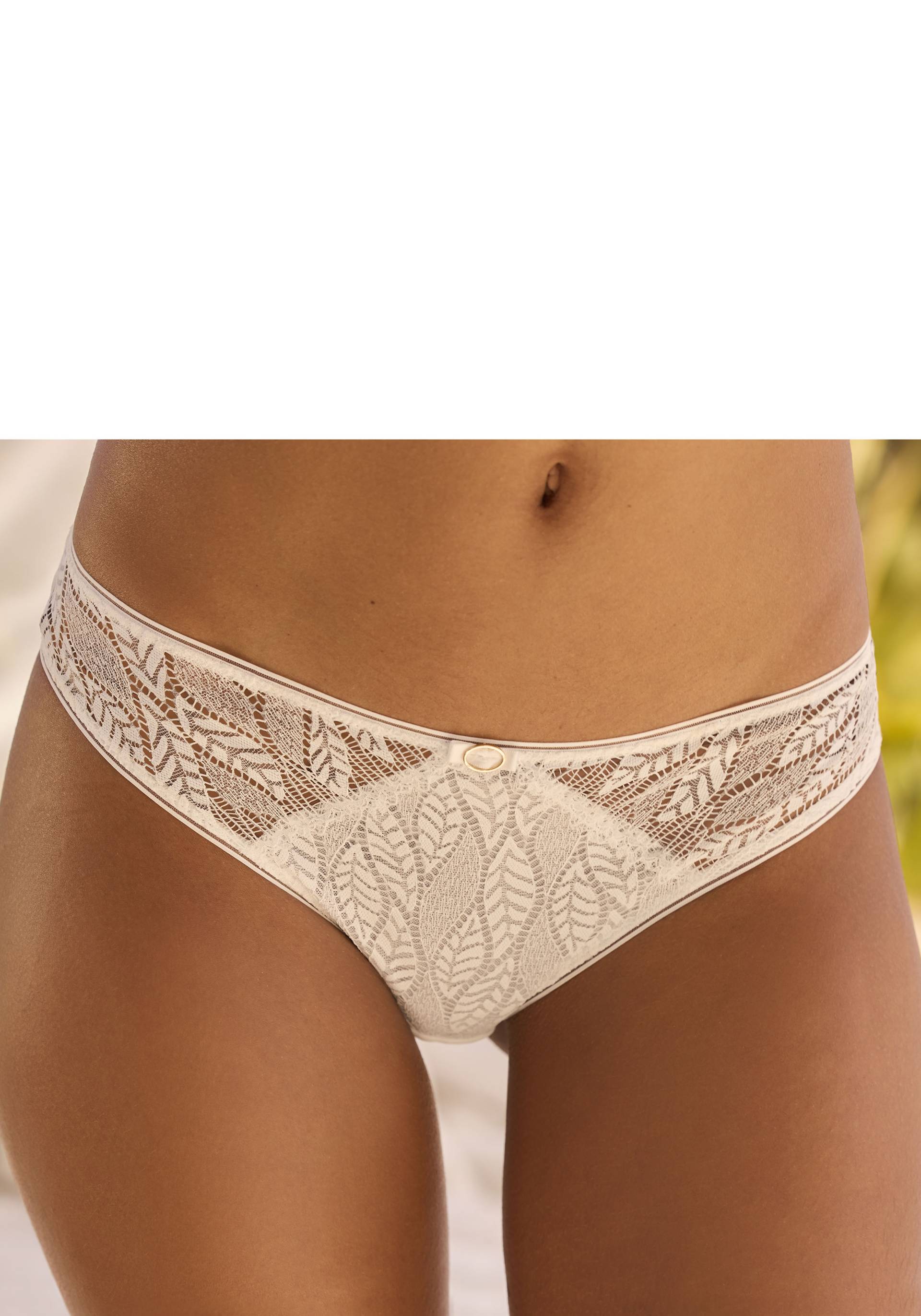 Vivance Slip, mit zarter Zierschleife und edlem Schmuckaccessoire von Vivance