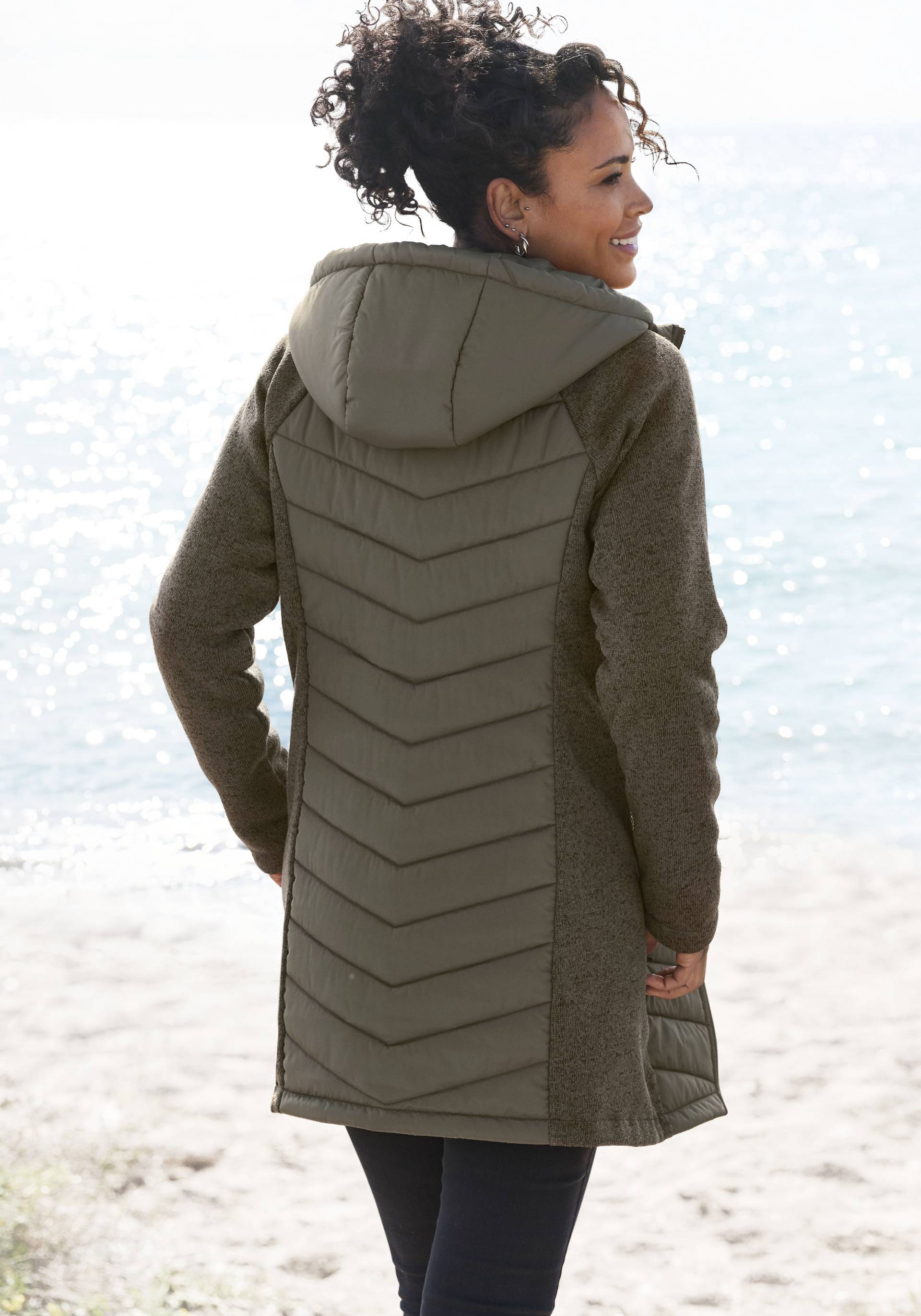 Vivance Steppjacke, mit Kapuze, mit Strickfleece-Ärmeln Vivance Steppjacke, mit Kapuze, mit Strickfleece-Ärmeln von Vivance