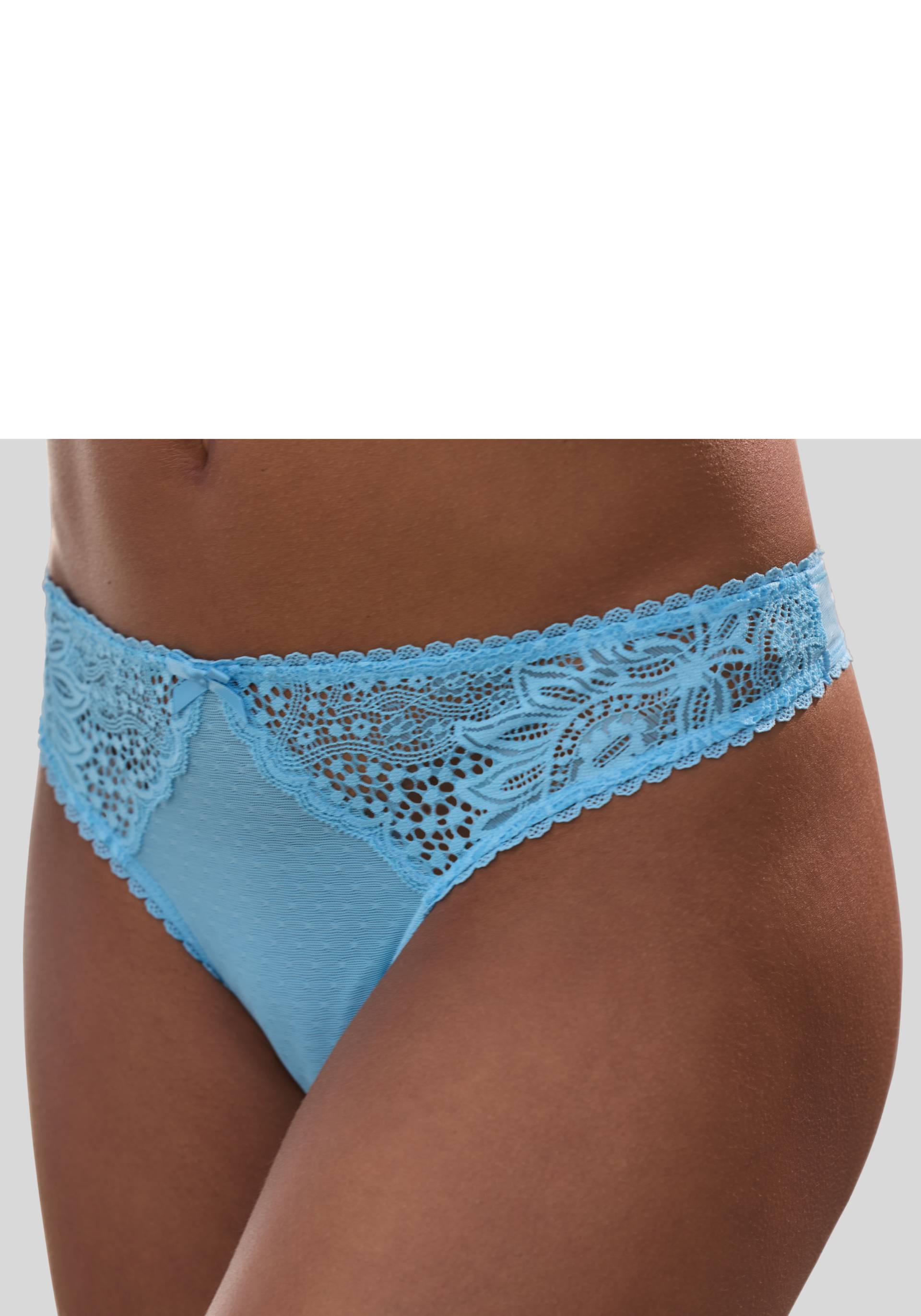 Vivance String, mit seitlichen Spitzeneinsätzen in blumiger Optik Vivance String, mit seitlichen Spitzeneinsätzen in blumiger Optik von Vivance