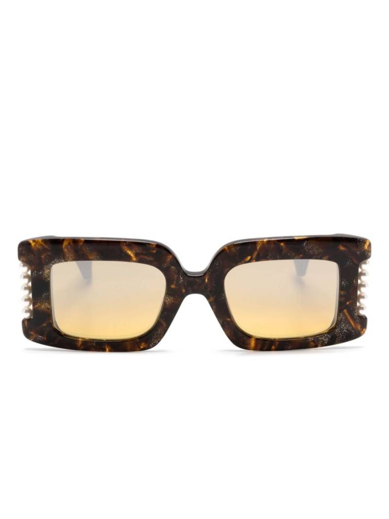 Vivienne Westwood Pearl detailed sunglasses - Multicolour von Vivienne Westwood