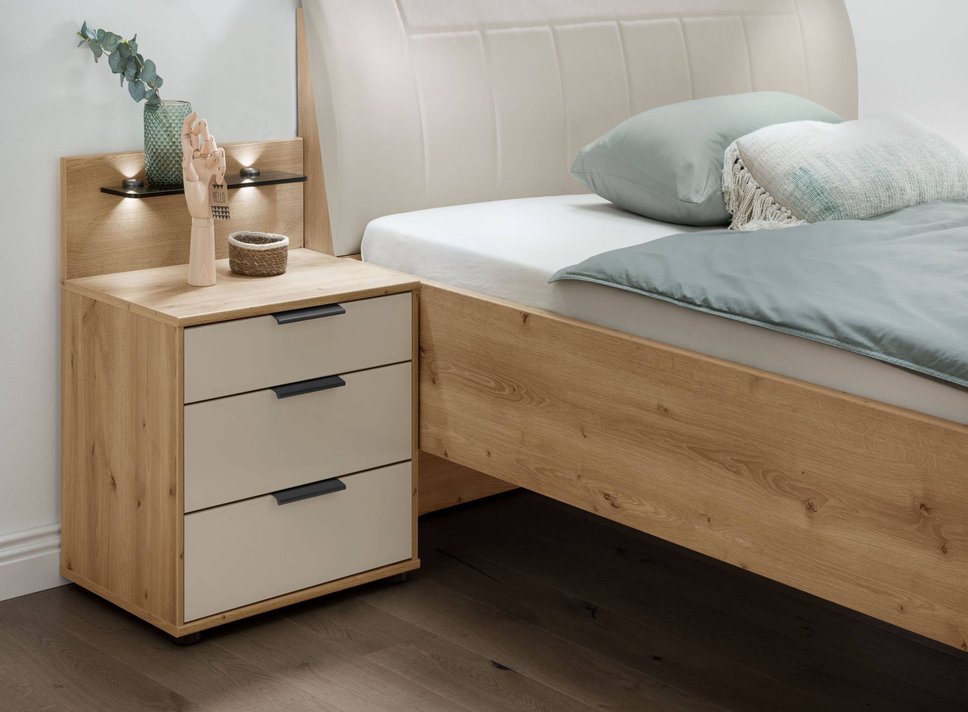 WIEMANN Nachtkonsole »Monaco, Made in Germany, in erstklassiger Qualität,«, mit widerstandsfähiger Glasfront, vormontiert WIEMANN Nachtkonsole »Monaco, Made in Germany, in erstklassiger Qualität,«, mit widerstandsfähiger Glasfront, vormontiert von WIEMANN
