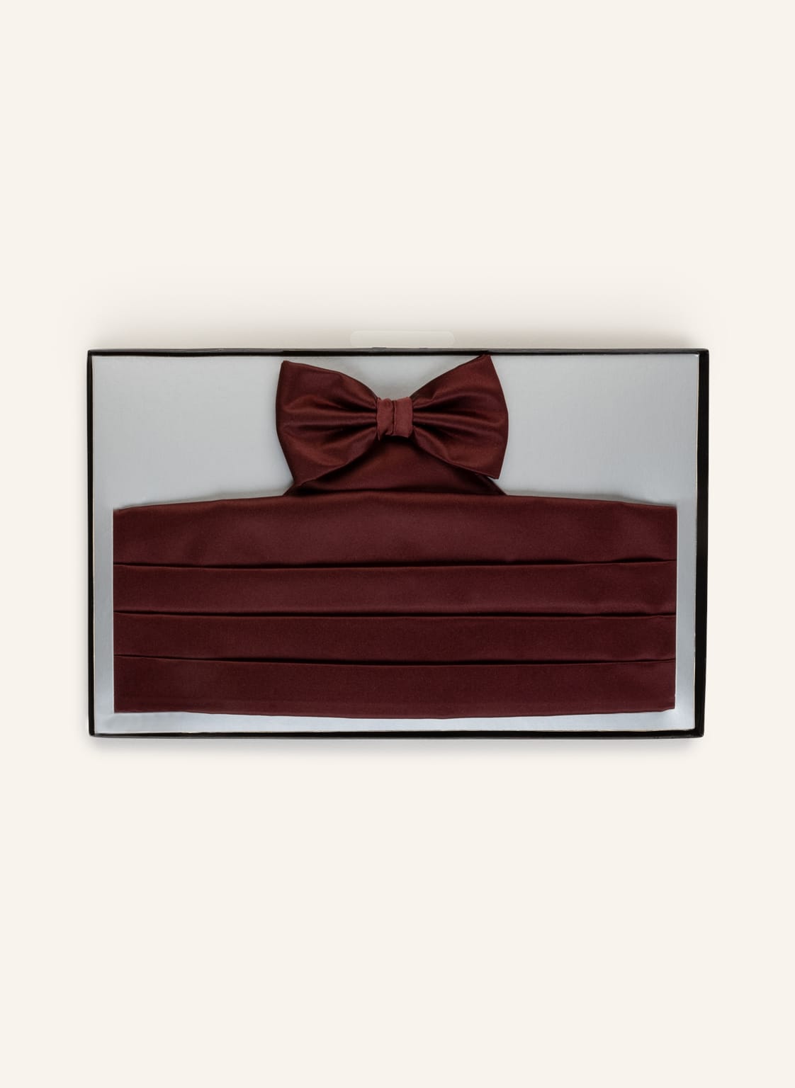 Wilvorst Set: Fliege Und Kummerbund rot Wilvorst Set: Fliege Und Kummerbund rot von WILVORST