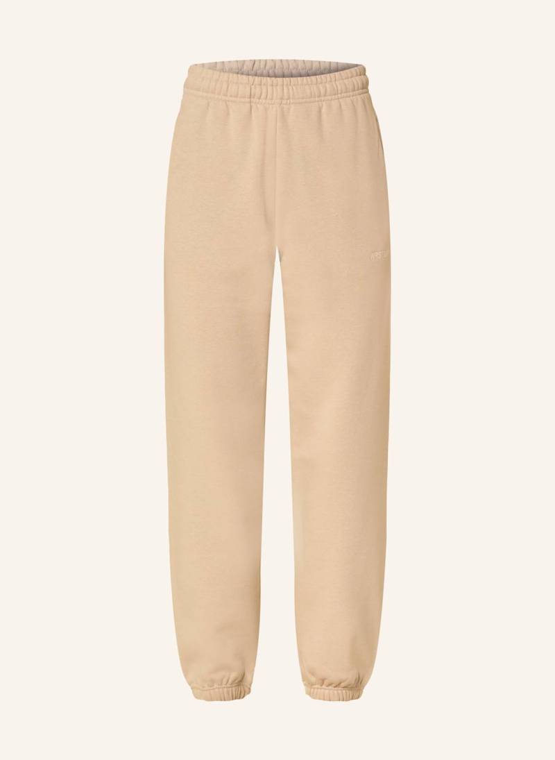 Wrstbhvr Sweatpants Hera beige von WRSTBHVR