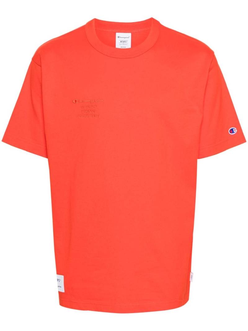 WTAPS x Champion logo-embroidered T-shirt - Orange von WTAPS