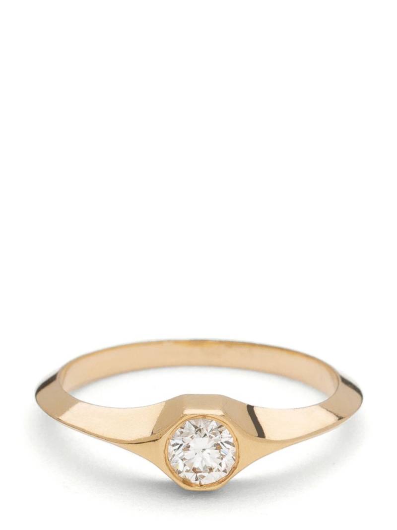 WWAKE 14kt recycled yellow gold diamond signet ring von WWAKE