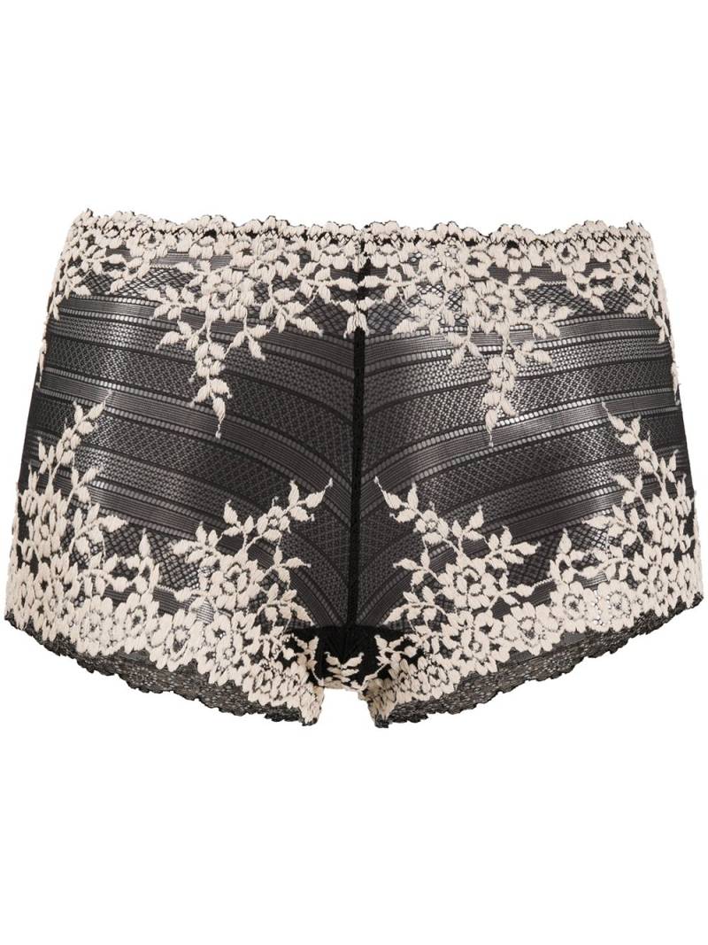 Wacoal floral embroidered boyshort - Black von Wacoal