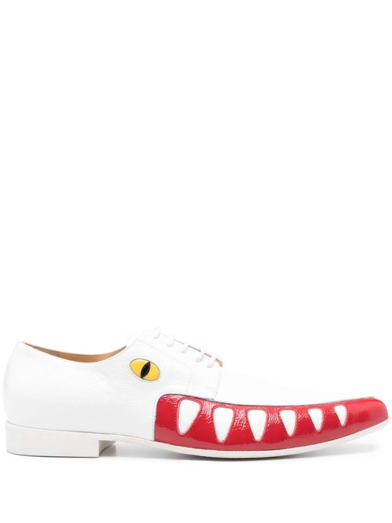 Walter Van Beirendonck Crocodile oxford shoes - White von Walter Van Beirendonck