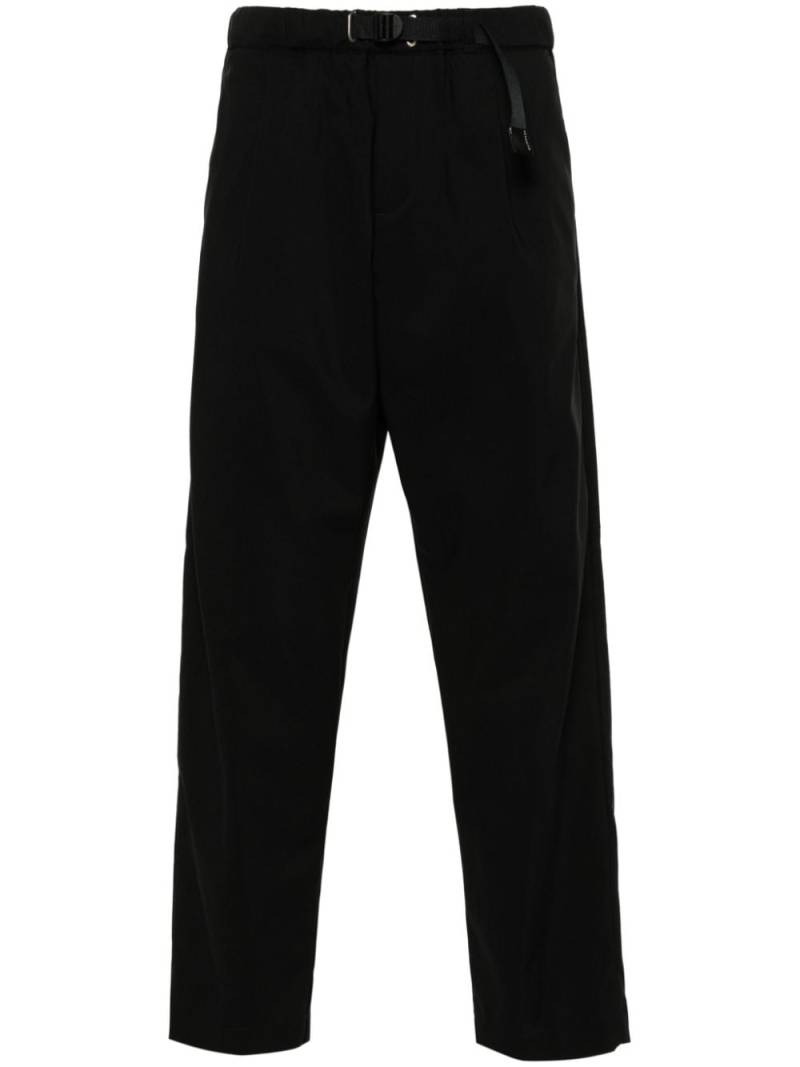 White Sand pleat-detail trousers - Black von White Sand