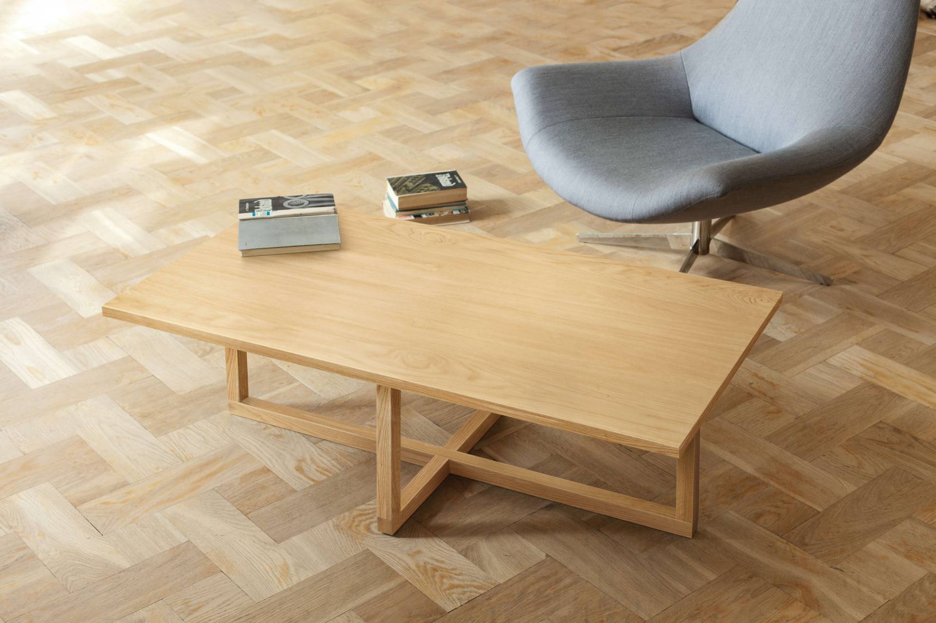 Woodman Couchtisch »Milo«, Breite 115 cm, Gestell aus Massivholz Woodman Couchtisch »Milo«, Breite 115 cm, Gestell aus Massivholz von Woodman