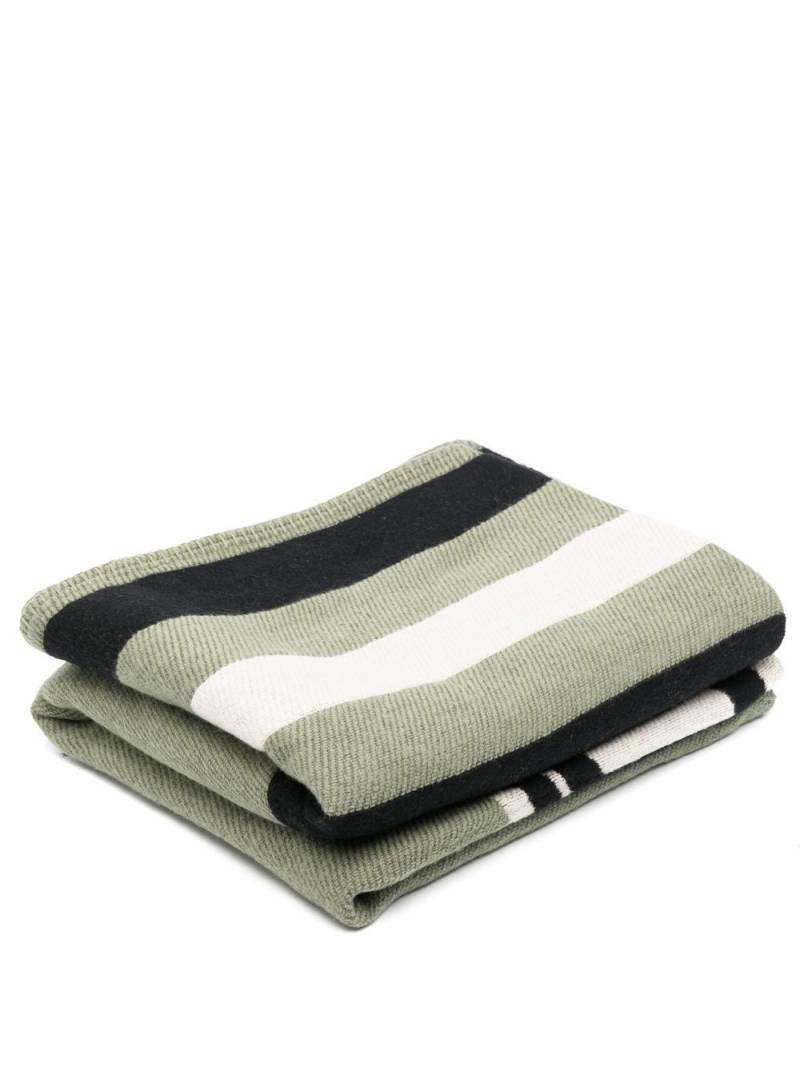 Woolrich Trail logo-jacquard blanket - Green von Woolrich