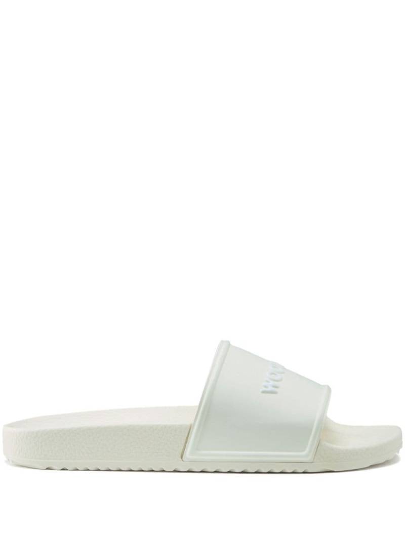 Woolrich logo-embossed flip flops - White von Woolrich